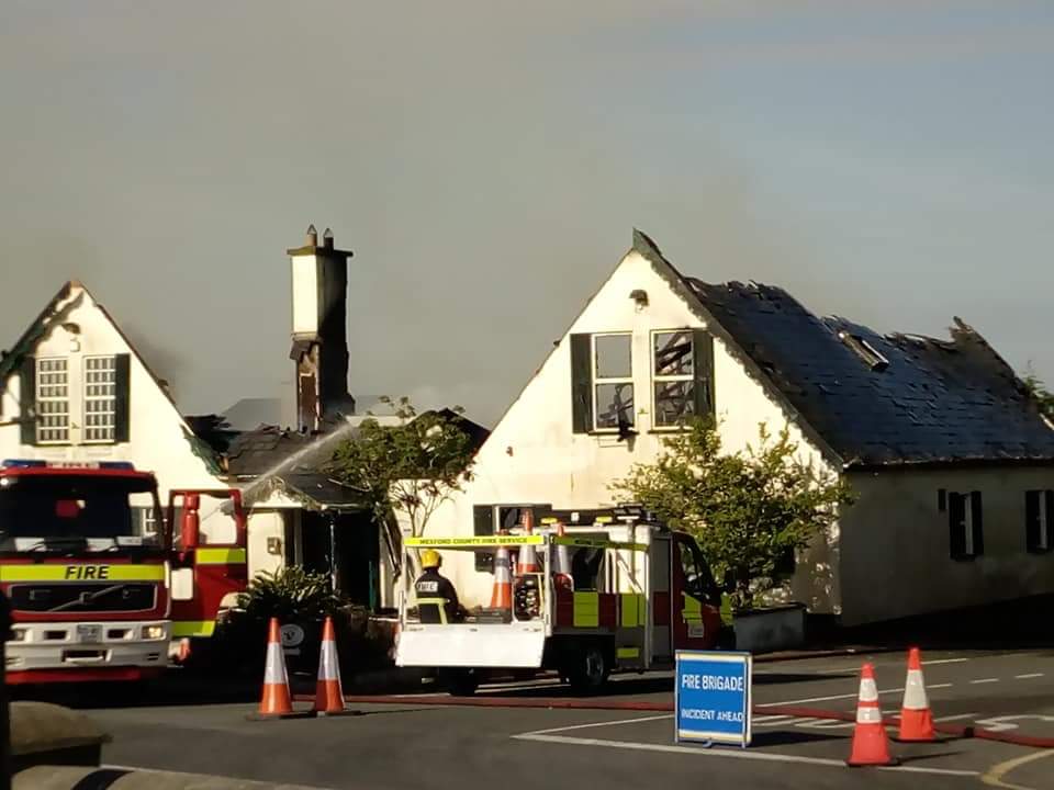 You are currently viewing Landmark Ballygarrett pub destroyed by fire