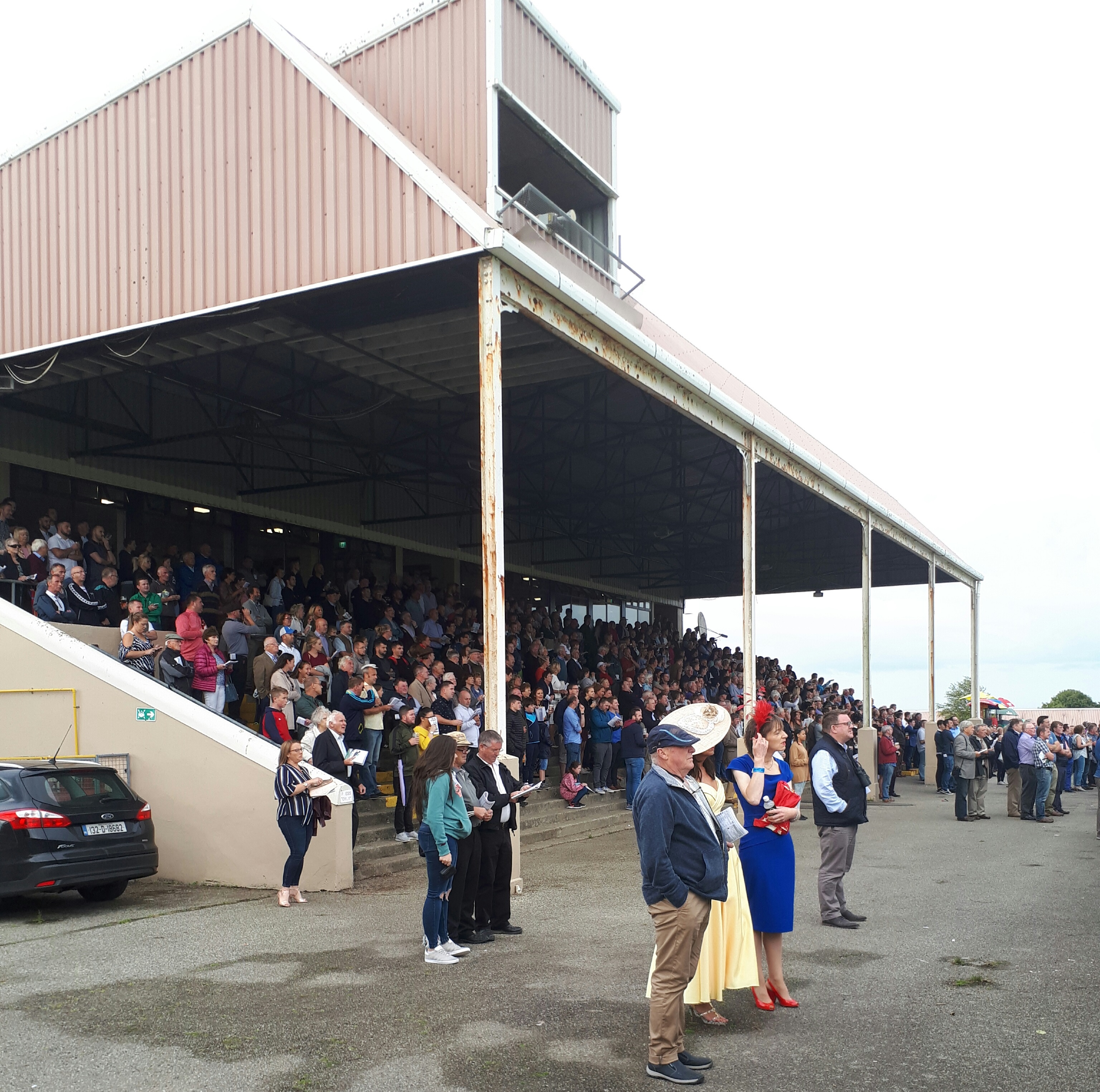 You are currently viewing A change in the weather descends on the races