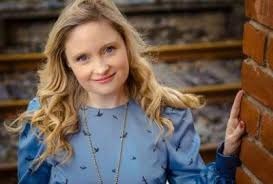 Read more about the article Caroline Busher becomes Chief Reader at Library