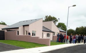 Read more about the article Minister opens Enniscorthy housing scheme