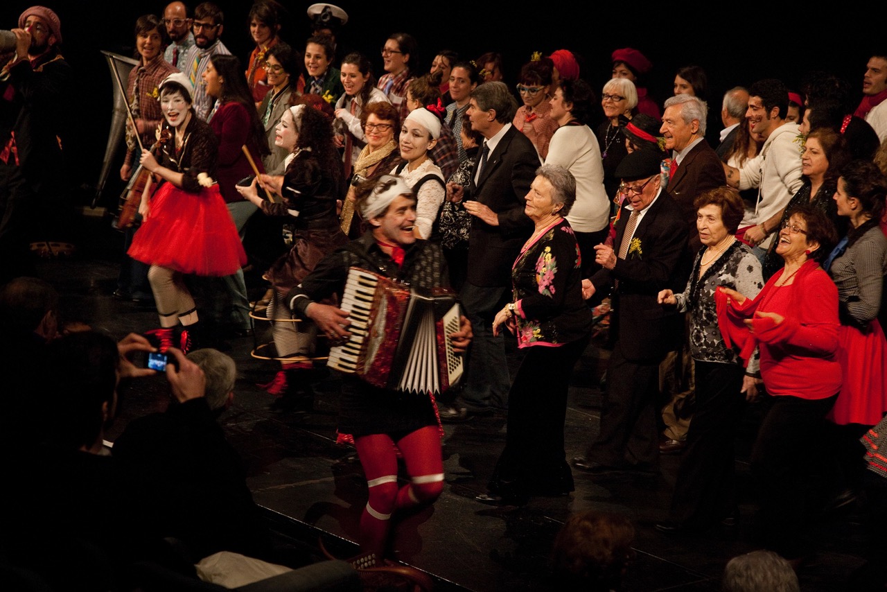 You are currently viewing Foulksmills through songs, poetry and music