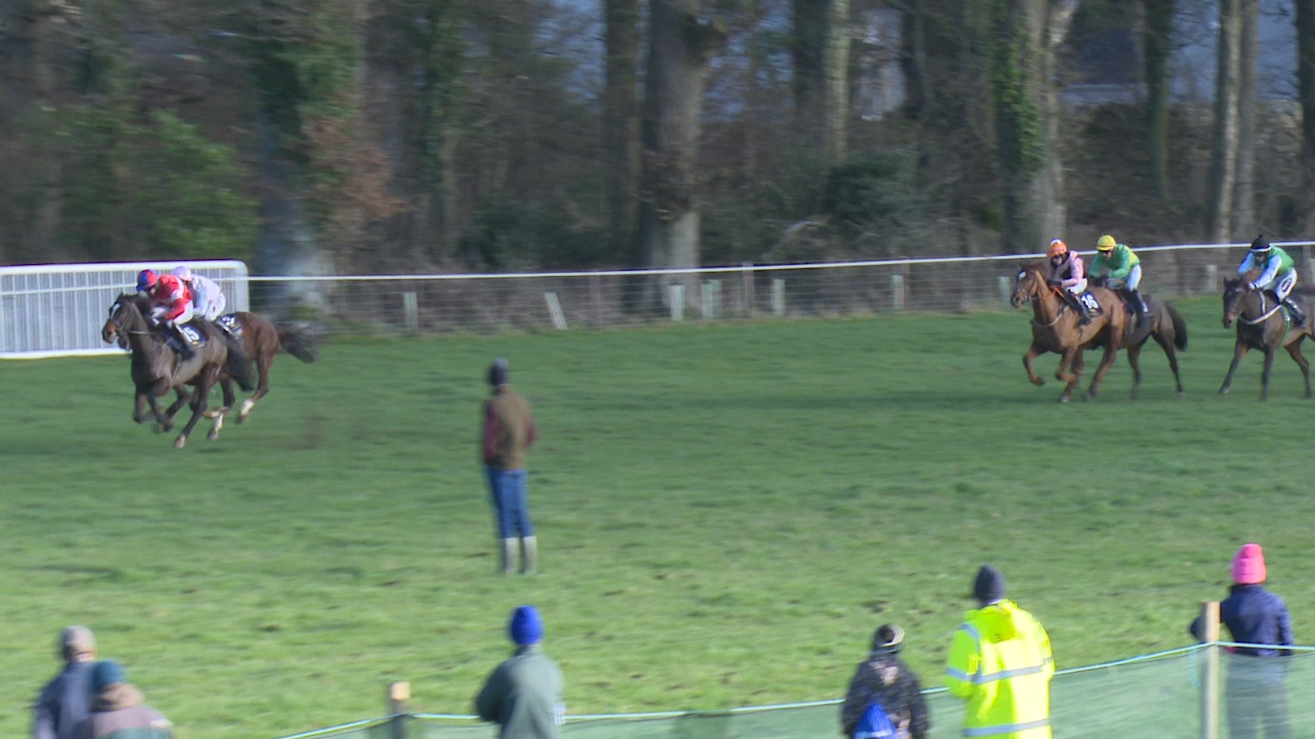 Read more about the article Proper Ticket wins for one horse Robert