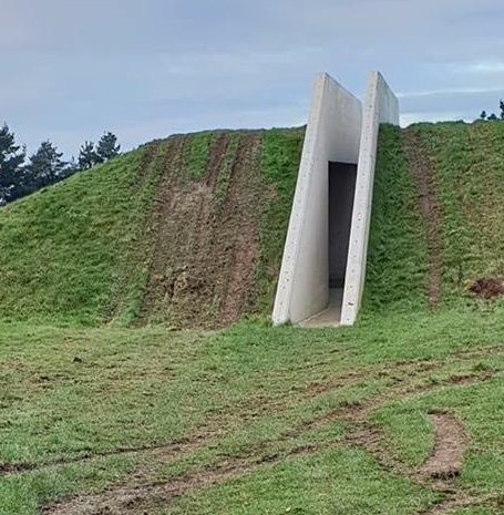 Read more about the article Danger and sadness at Oulart Hill vandalism