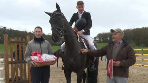 Read more about the article Showjumping- Leading Young Rider award for Hickey
