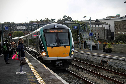 Read more about the article Make Rosslare to Dublin railway a core route: Browne