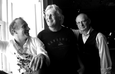 Read more about the article Billy Roche “Red Guitar Tour” on Saturday night