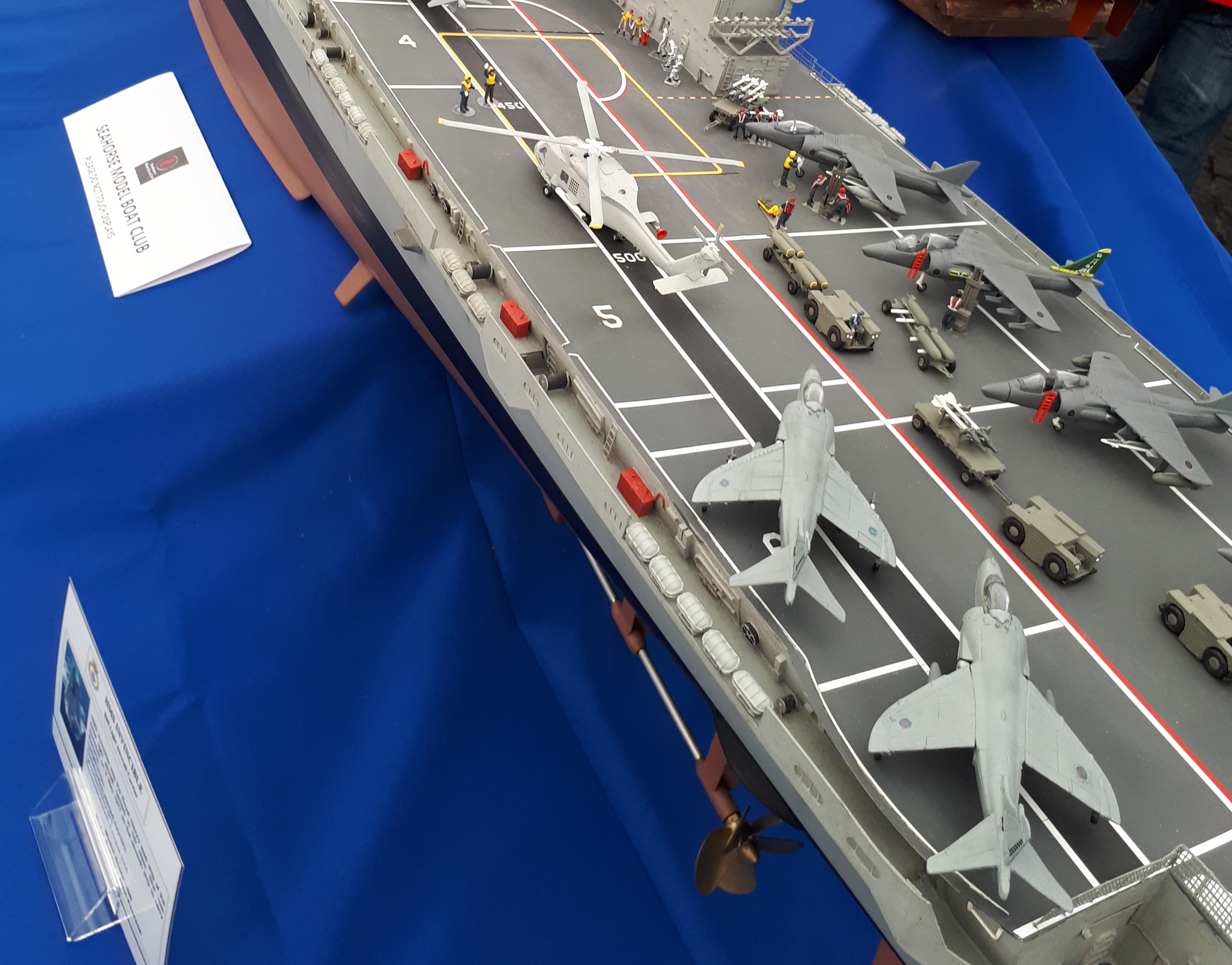 Read more about the article Crowds packing Wexford Quays for maritime festival