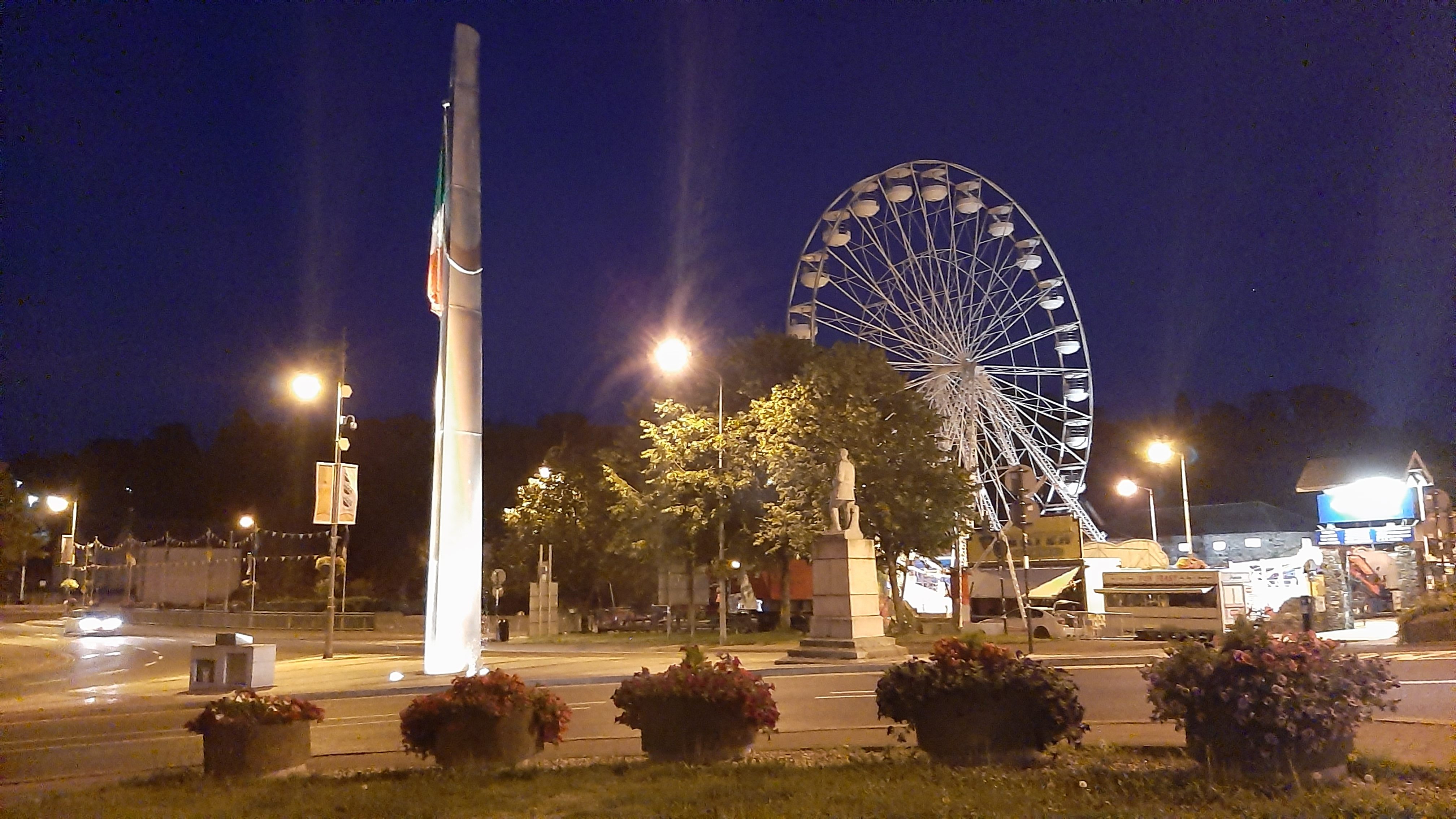 Read more about the article Enniscorthy is the Big Wheel turning below Vinegar Hill