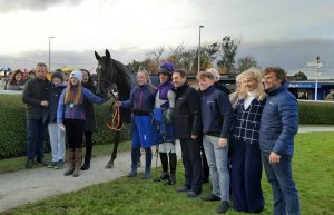 Read more about the article Locals dominate day two of Wexford races