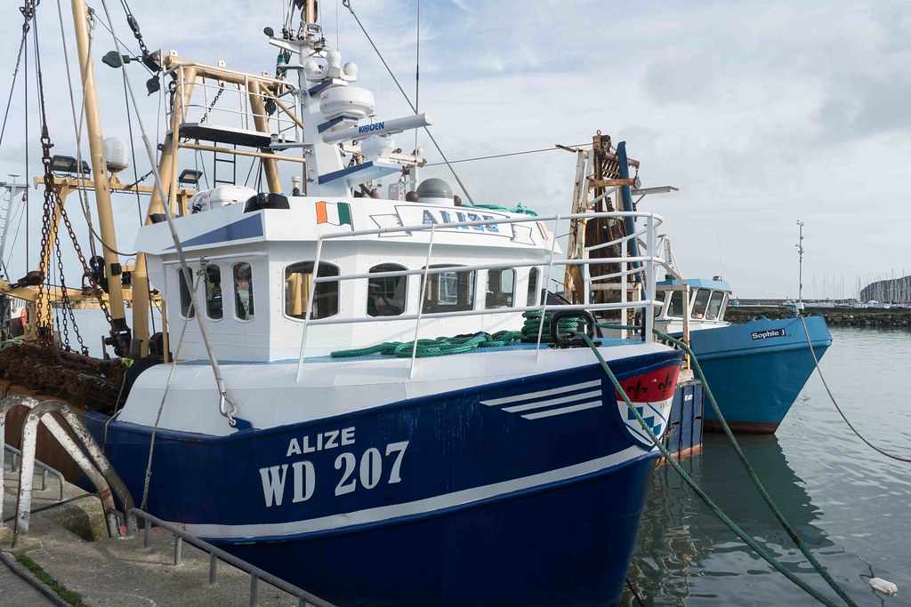 Read more about the article Search for missing fisherman suspended until morning