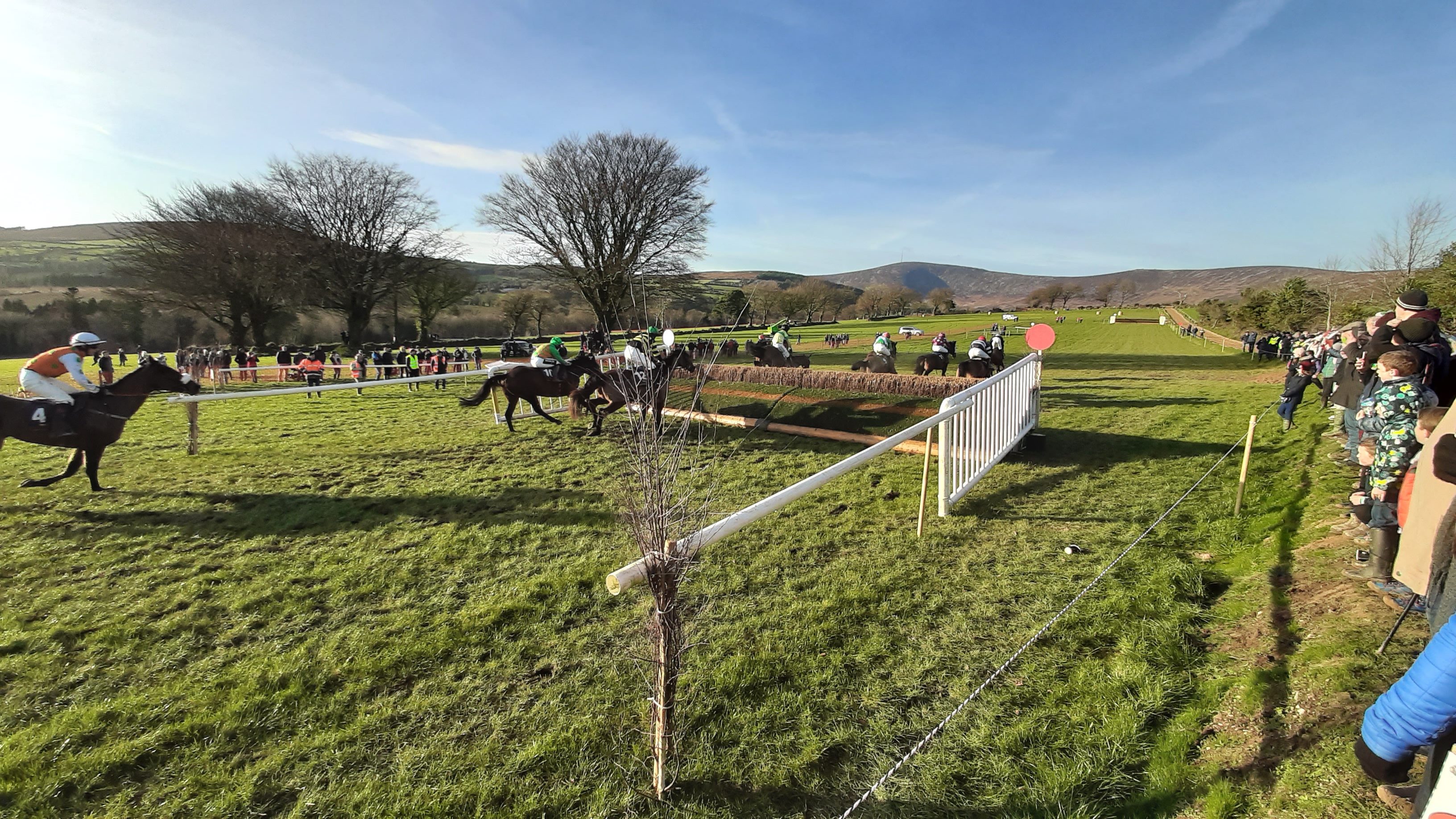 Read more about the article Jamie Codd rides treble at new Ballycrystal track