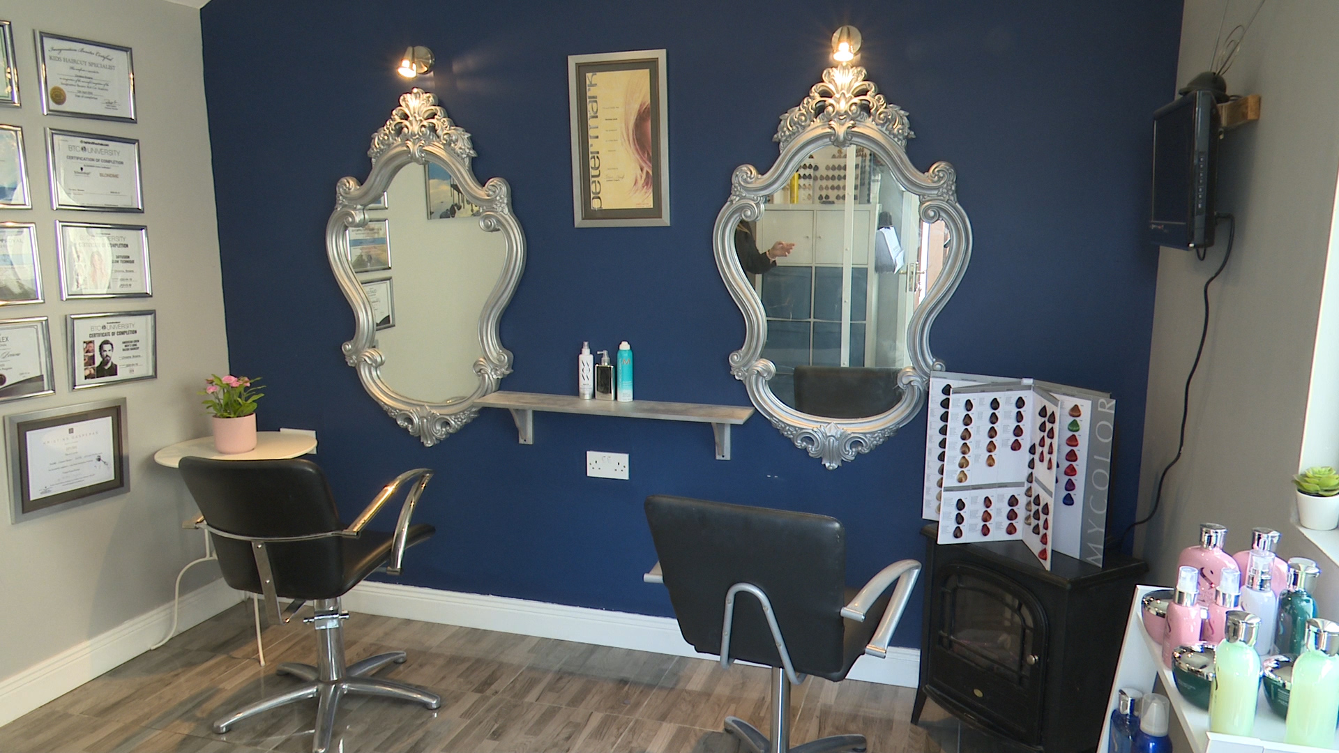 Read more about the article Hairdresser Adapts to Post COVID19