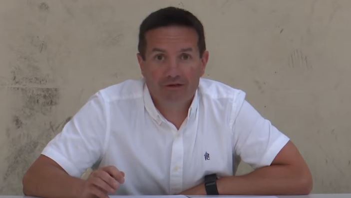 Read more about the article “Breaking Ball”- New Ross District Teams