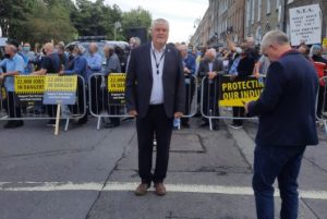 Read more about the article Johnny Mythen Stands up for Wexford Taxi’s