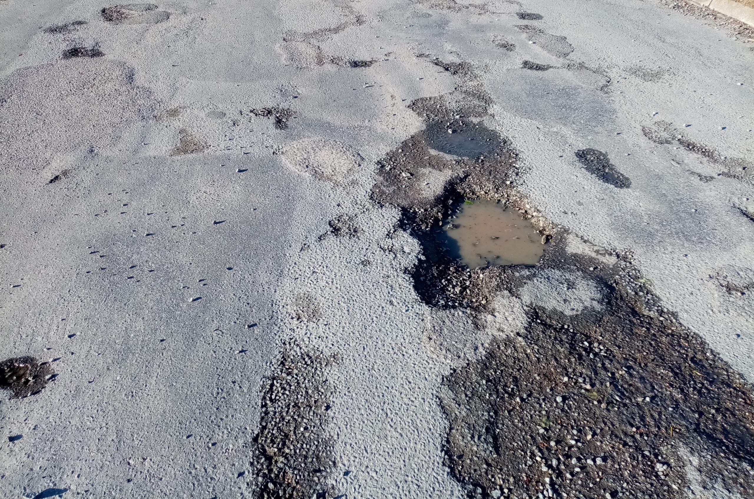 Read more about the article Road Surfaces Worsen After Spell of Bad Weather